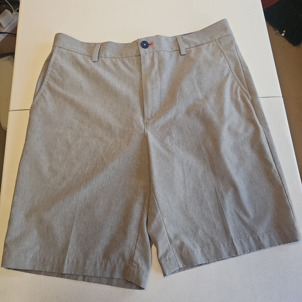 Izod Advantage Hybrid Short‎ Mens  32 Gray Zip Back Pocket Swim Quick Dry